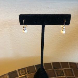 Jewelry - Drop pearl earrings Jewelry - Drop pearl earrings